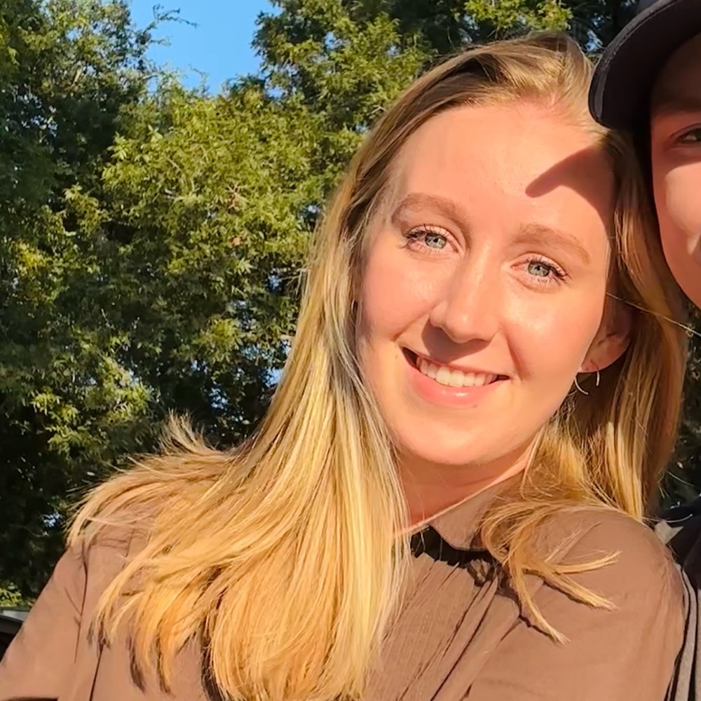 Meet your Posher, Charlotte